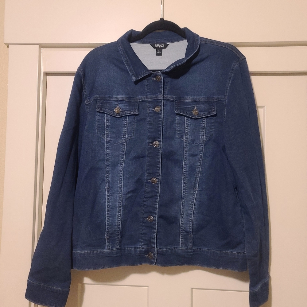Jean jacket with stretch